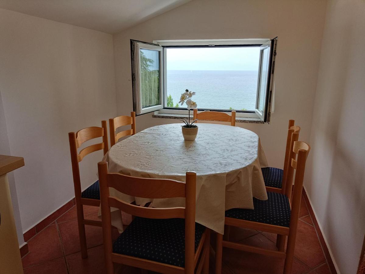 Villa Bionda Malinska Esterno foto